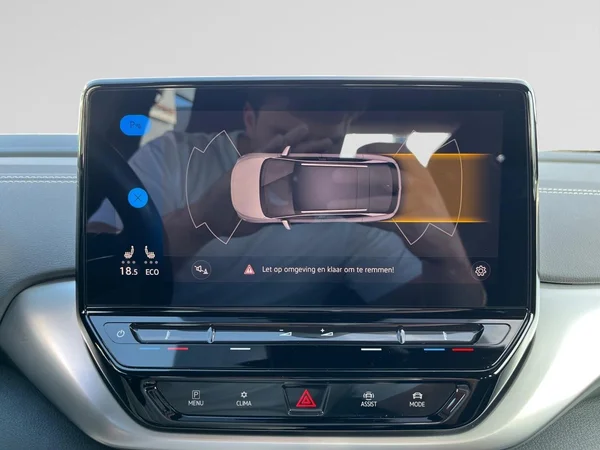VOLKSWAGEN ID.4 (2023) — foto 7 van 22