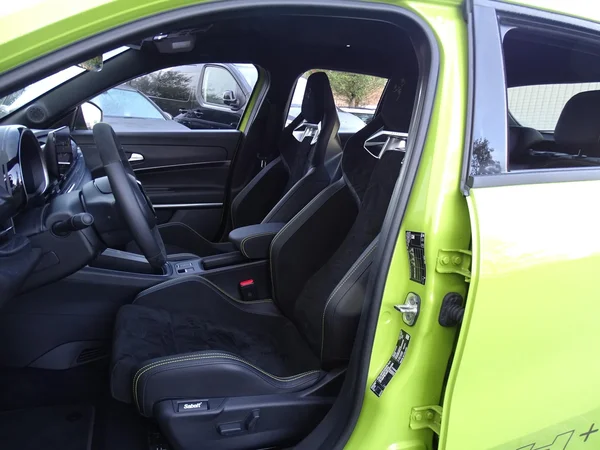 Abarth 600e (2025) — foto 8 van 32