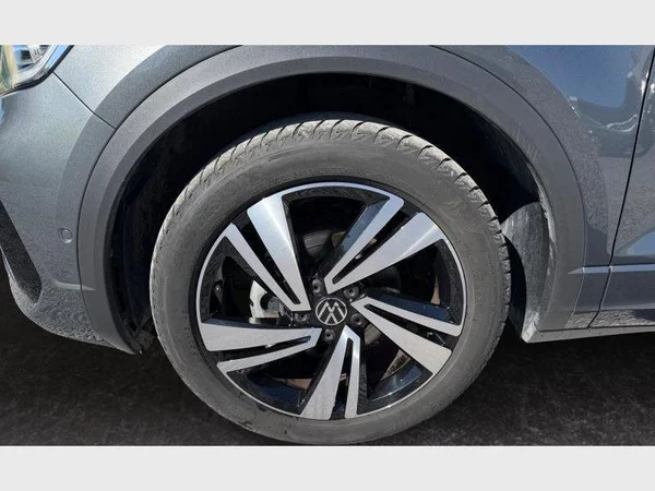 Volkswagen T-Roc (2025) — foto 22 van 29