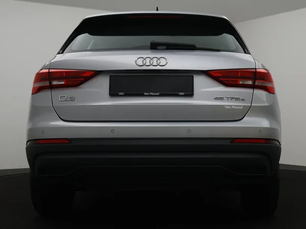 AUDI Q3 PHEV (2022) — foto 17 van 27