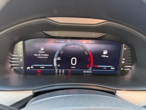 SKODA Kamiq (2021) — foto 4 van 30