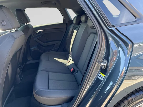 AUDI A3 Sportback (2024) — foto 18 van 21