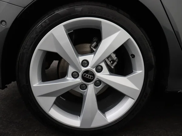 AUDI A3 Sportback (2025) — foto 14 van 18
