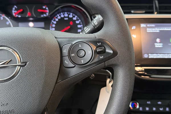 Opel Corsa (2023) — foto 6 van 24