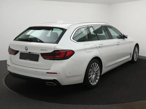 BMW 5 Reeks (2020) — foto 12 van 28