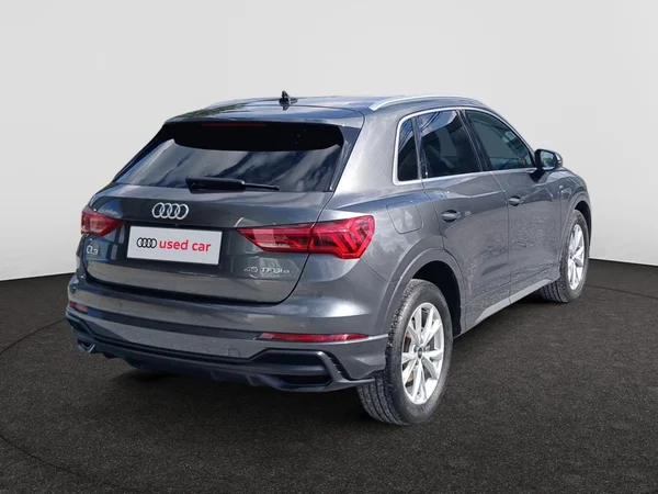 AUDI Q3 PHEV (2021) — foto 12 van 20