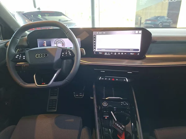 AUDI Q3 SUV (2026) — foto 3 van 24