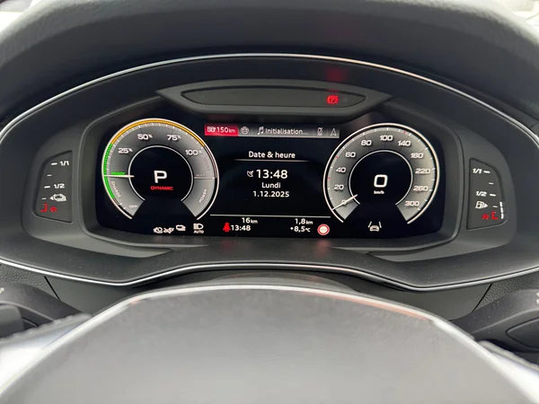 AUDI A6 Avant PHEV (2026) — foto 23 van 24