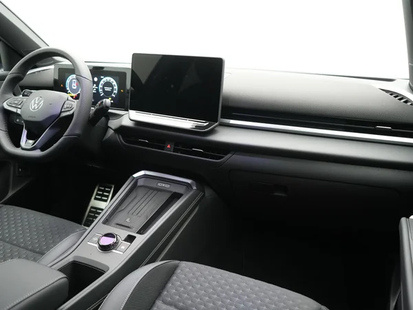 VOLKSWAGEN T-Roc (2025) — foto 2 van 10