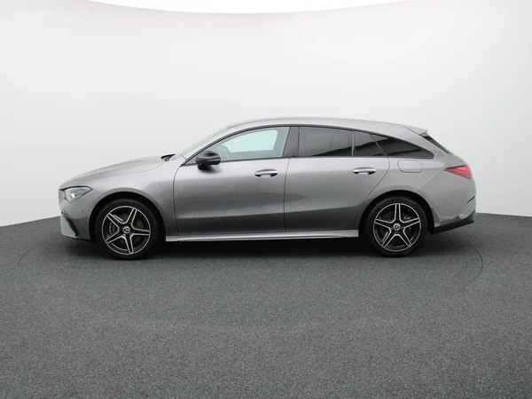 Mercedes-Benz CLA (2024) — foto 7 van 12