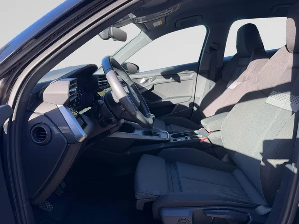 AUDI A3 Sportback (2022) — foto 8 van 18