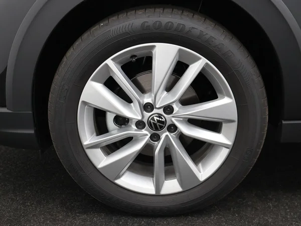 VOLKSWAGEN Taigo (2025) — foto 11 van 21