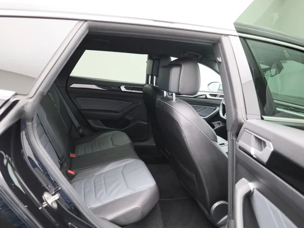Volkswagen Arteon (2022) — foto 37 van 49