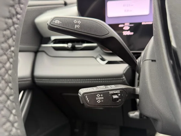 AUDI Q6 e-tron (2026) — foto 7 van 24
