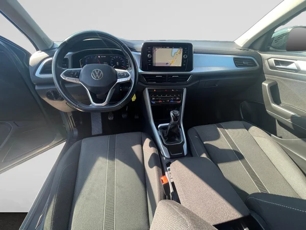 VOLKSWAGEN T-Roc (2022) — foto 13 van 19