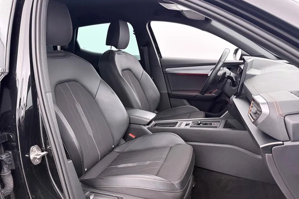CUPRA Formentor E-Hybrid (PHEV) (2023) — foto 14 van 31
