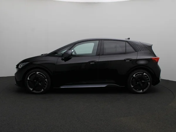 CUPRA Born (2025) — foto 12 van 17