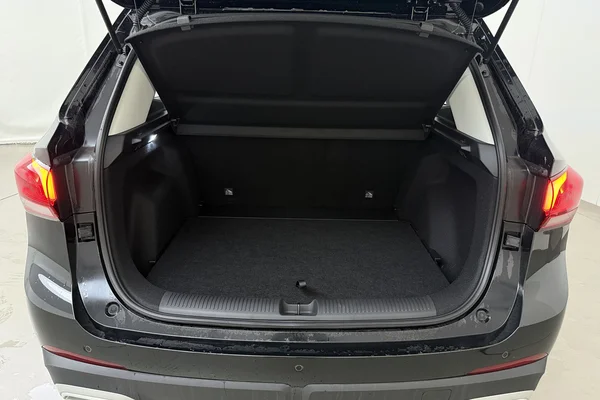 MG ZS Hybrid+ (HEV) (2026) — foto 12 van 16