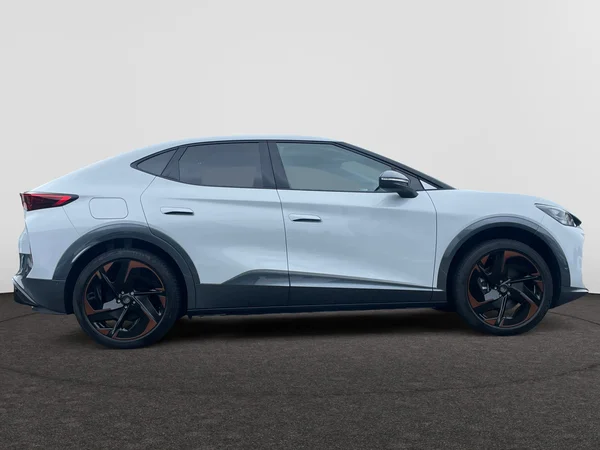 CUPRA Tavascan (2024) — foto 7 van 20