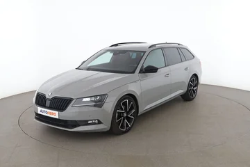 Skoda Superb eef14191-3568-417f-b0d1-d647717d93dd