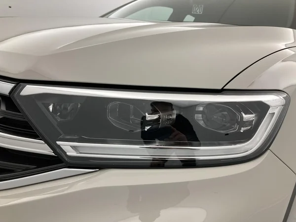 VOLKSWAGEN T-Roc (2024) — foto 28 van 36
