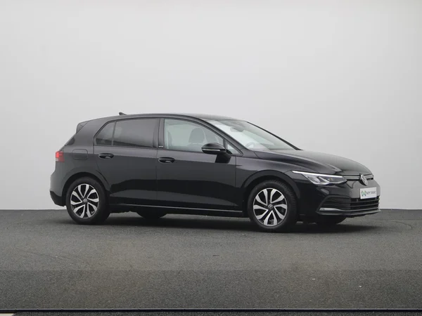VOLKSWAGEN Golf VIII (2023) — foto 15 van 19