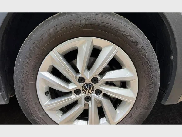 Volkswagen T-Cross (2023) — foto 26 van 27