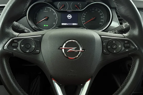 Opel Crossland (2023) — foto 11 van 29