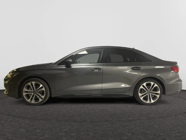 AUDI A3 Sedan (2025) — foto 8 van 15