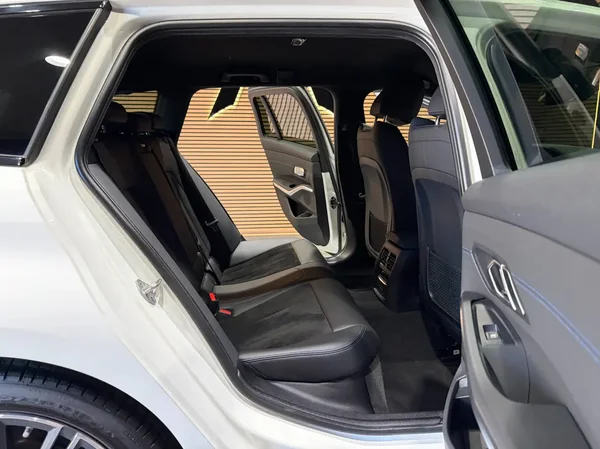 Bmw 318 (2020) — foto 16 van 29