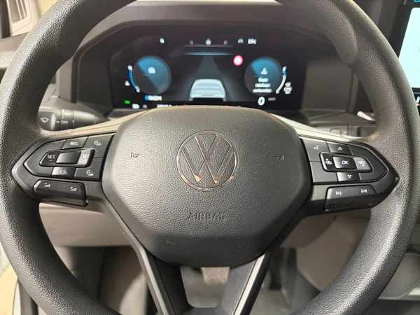 Volkswagen Transporter (2025) — foto 6 van 27
