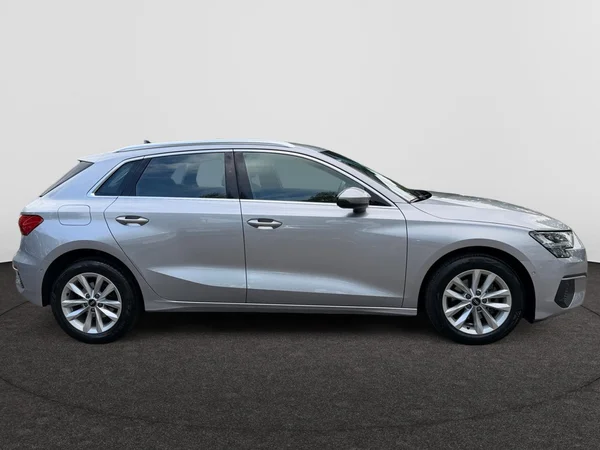 AUDI A3 Sportback (2022) — foto 14 van 19