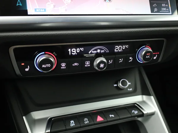 AUDI Q3 (2020) — foto 9 van 19