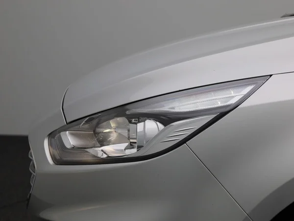 Ford S-Max (2022) — foto 7 van 41