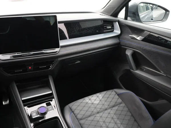 Volkswagen Tayron (2025) — foto 8 van 28