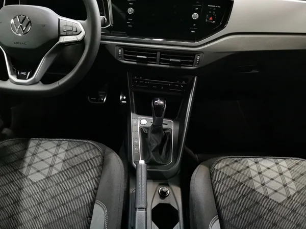 VOLKSWAGEN Polo (2026) — foto 5 van 15