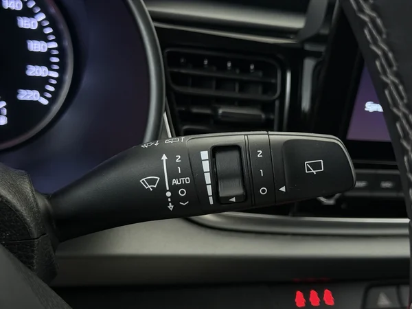 KIA Rio (2022) — foto 16 van 26