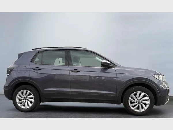 Volkswagen T-Cross (2023) — foto 20 van 22