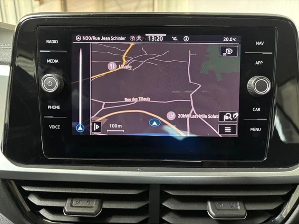 VOLKSWAGEN T-Roc (2023) — foto 13 van 25
