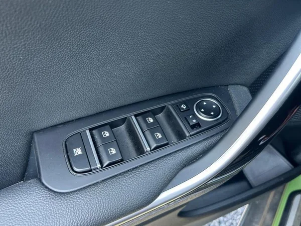 KIA XCeed (2024) — foto 21 van 31
