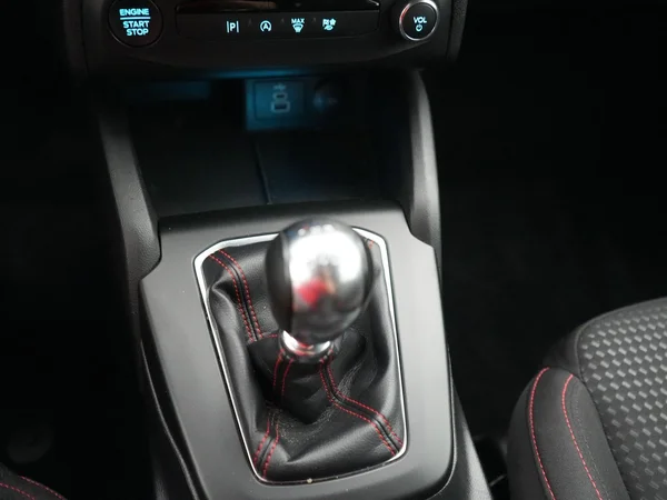 Ford Focus (2024) — foto 2 van 24