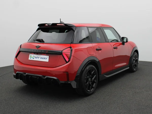 MINI Mini 5D (F65) (2025) — foto 12 van 20