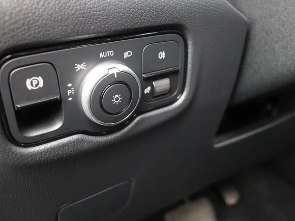 Mercedes-Benz Vito (2025) — foto 2 van 26