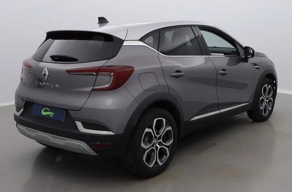 Renault Captur (2023) — foto 14 van 18