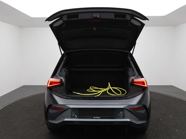 CUPRA Born (2025) — foto 5 van 21