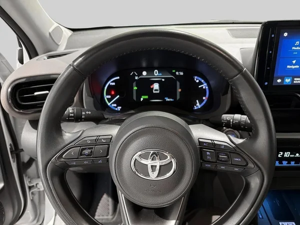 Toyota Yaris Cross (2022) — foto 2 van 20