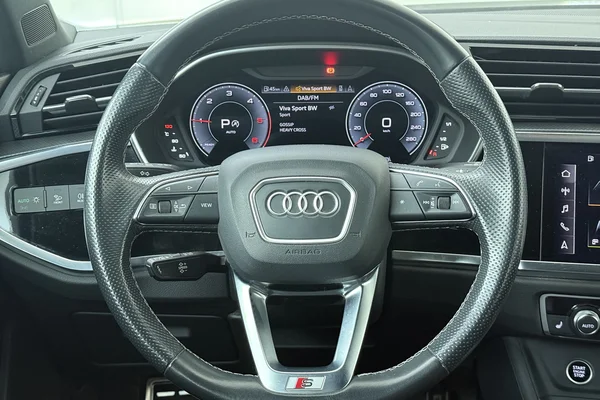 Audi Q3 Sportback (2022) — foto 2 van 21