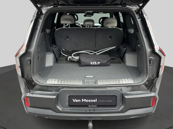 Kia EV9 (2024) — foto 16 van 18