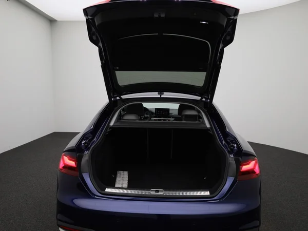 Audi A5 (2022) — foto 3 van 39
