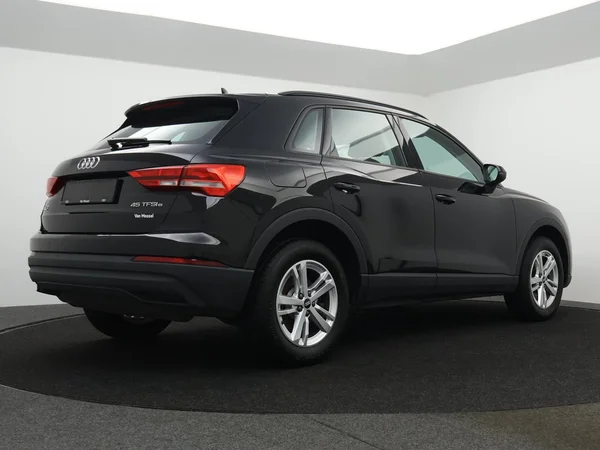 AUDI Q3 PHEV (2021) — foto 2 van 29